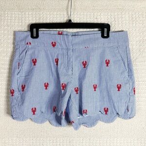 CROWN & IVY blue seersucker with embroidered lobsters Shelby scalloped shorts 6